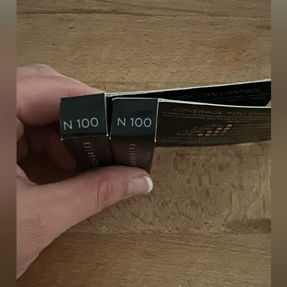 Coverfx Customer Cover drops N100 bundle - Picture 2 of 2